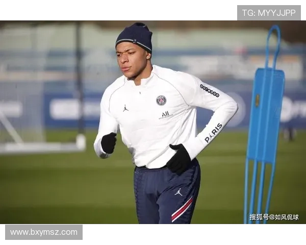 姆巴佩如风般迅捷连过数人一条龙破门展现超凡实力