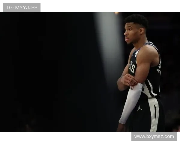 国王雄鹿比赛裁判报告揭示漏判细节字母哥三秒与威少拉手臂事件 国王雄鹿比赛裁判报告揭示漏判细节字母哥三秒与威少拉手臂事件